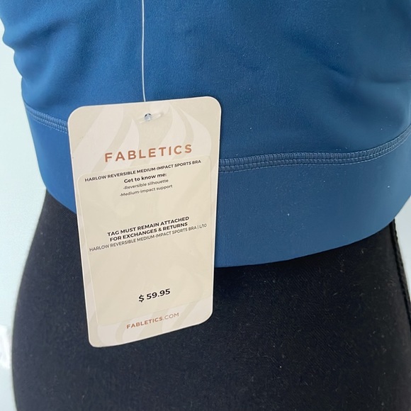 NWT Fabletics reversible medium impact sports bra - Picture 3 of 6